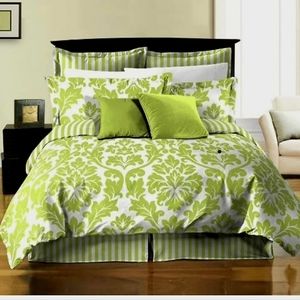 Queen bed Duvet cover set includes bed skirt,  pillow cases, sheet.set.